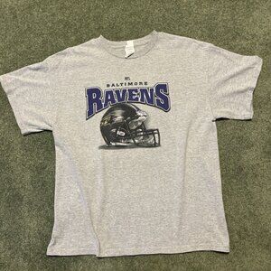 Baltimore Ravens NFL Vintage Style Graphic Print Helmet T Shirt 90s